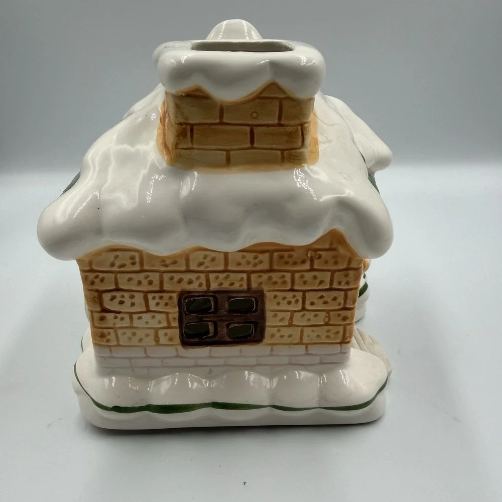 Vintage ONI Taiwan Lighted Ceramic Christmas Cottage House Holiday Decor‎